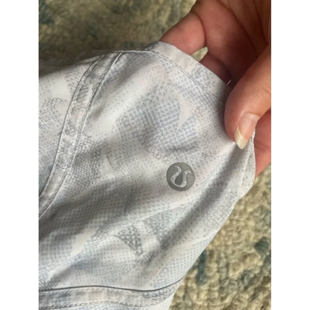 Lululemon Womens Tracker Short IV (4-way Stretch 4
